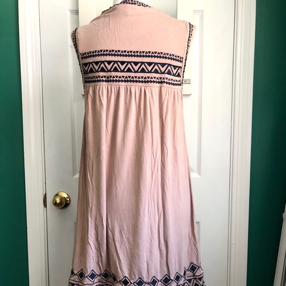 POL Embroidered dress size small beige with navy embroidery - Picture 2 of 7